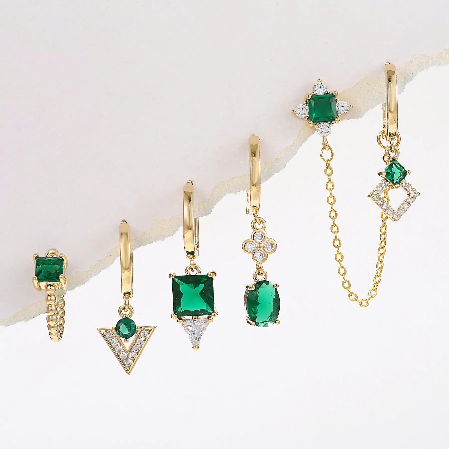 Emerald Glow Piercing Set (Not in Pair)